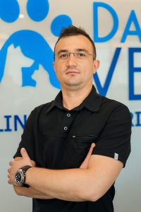 Andrei Năstasă, medic veterinar la clinica DayVet